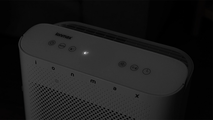 Ionmax Breeze Plus UV HEPA Antiviral Air Purifier in sleep mode
